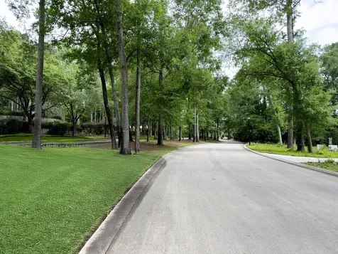 18 Majestic Falls Drive Houston TX 77339