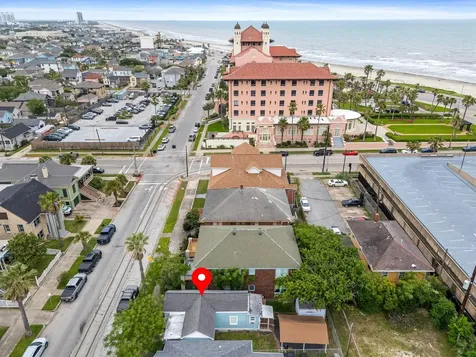 2119 Avenue P Galveston TX 77550