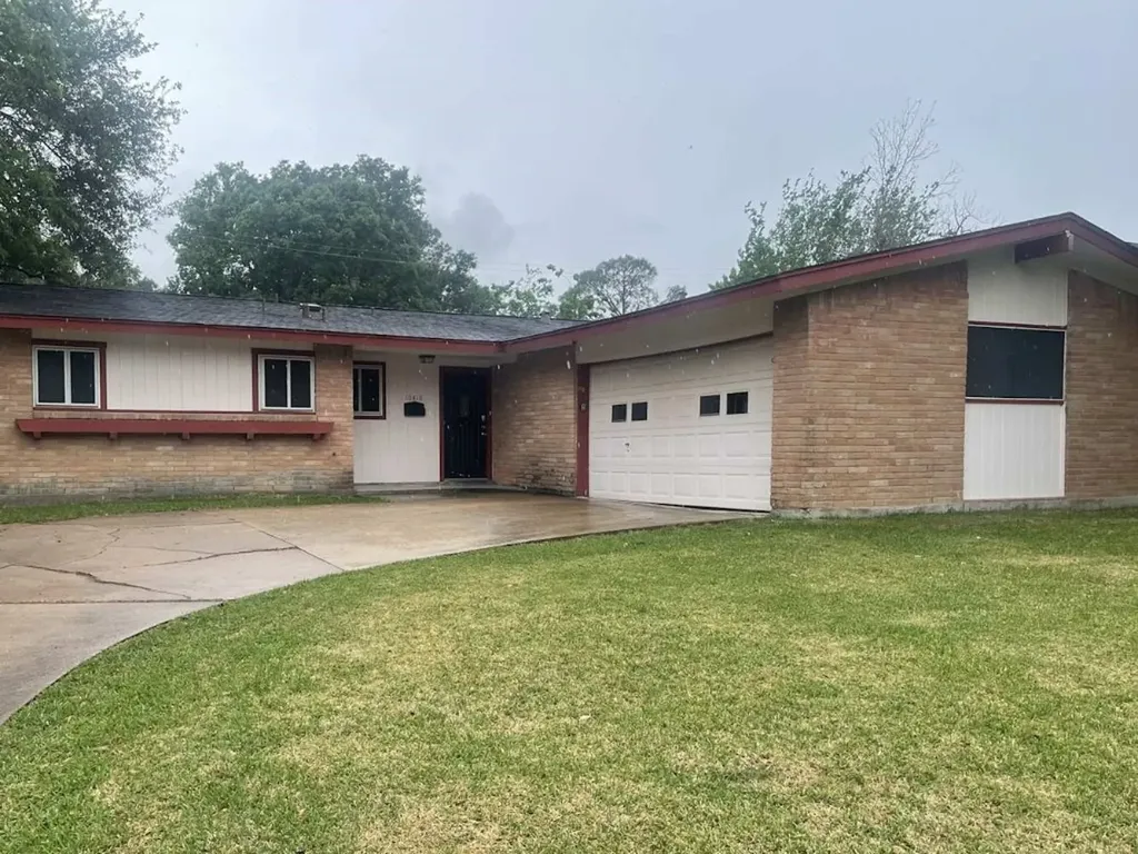 10418 Winding Trail Road La Porte TX 77571