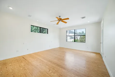 235 Malone Street Houston TX 77007