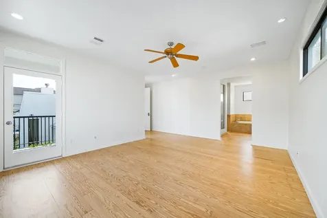 235 Malone Street Houston TX 77007