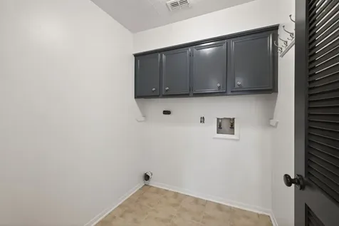 10707 Boardwalk Street Houston TX 77042