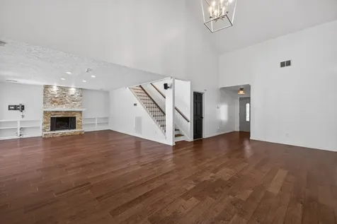 10707 Boardwalk Street Houston TX 77042