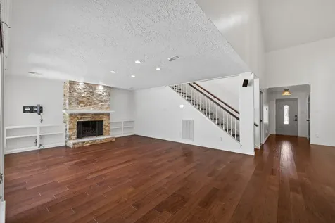 10707 Boardwalk Street Houston TX 77042