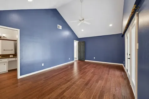 10707 Boardwalk Street Houston TX 77042