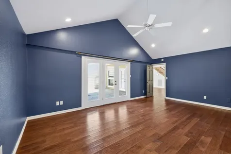 10707 Boardwalk Street Houston TX 77042