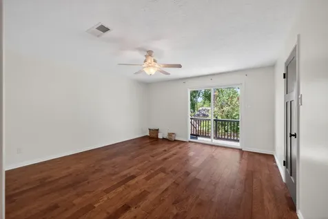10707 Boardwalk Street Houston TX 77042