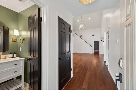 10707 Boardwalk Street Houston TX 77042