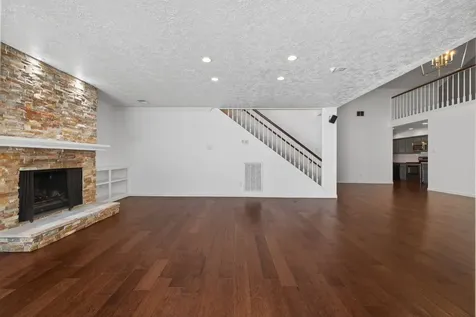 10707 Boardwalk Street Houston TX 77042