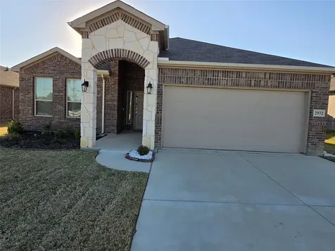 2932 Desert Lily Lane Fort Worth TX 76108
