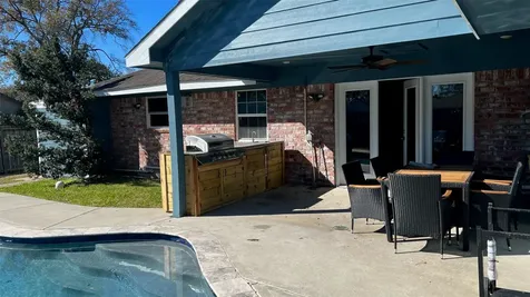 6335 Tall Willow Drive Houston TX 77088