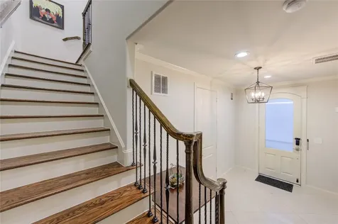 411 W 17th Street B Houston TX 77008