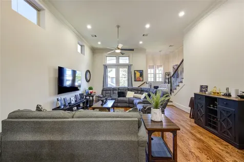 411 W 17th Street B Houston TX 77008