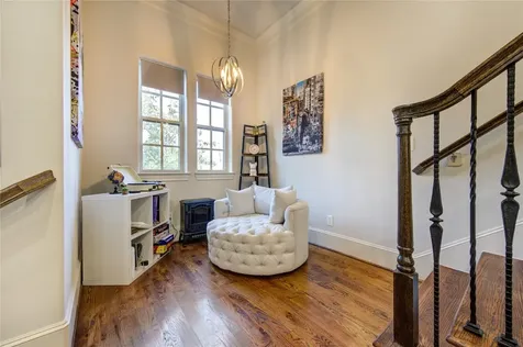 411 W 17th Street B Houston TX 77008