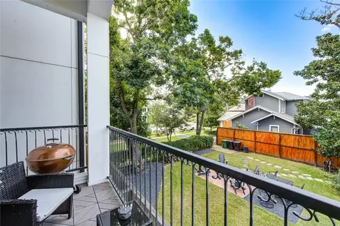 411 W 17th Street B Houston TX 77008