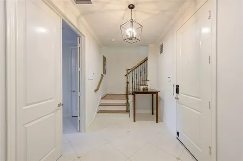 411 W 17th Street B Houston TX 77008
