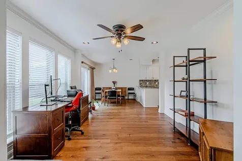10307 Piping Rock Lane Houston TX 77042