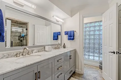 10307 Piping Rock Lane Houston TX 77042