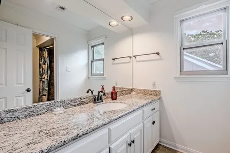 10307 Piping Rock Lane Houston TX 77042