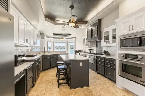 11 Villas Ways Drive Conroe TX 77356
