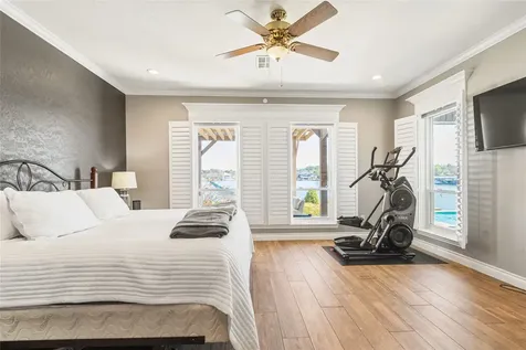 11 Villas Ways Drive Conroe TX 77356
