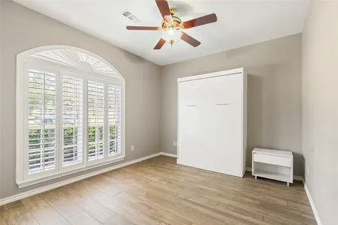 11 Villas Ways Drive Conroe TX 77356