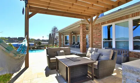 11 Villas Ways Drive Conroe TX 77356