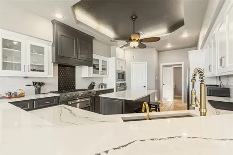 11 Villas Ways Drive Conroe TX 77356