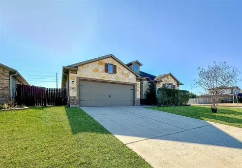 332 Country Crossing Circle Magnolia TX 77354