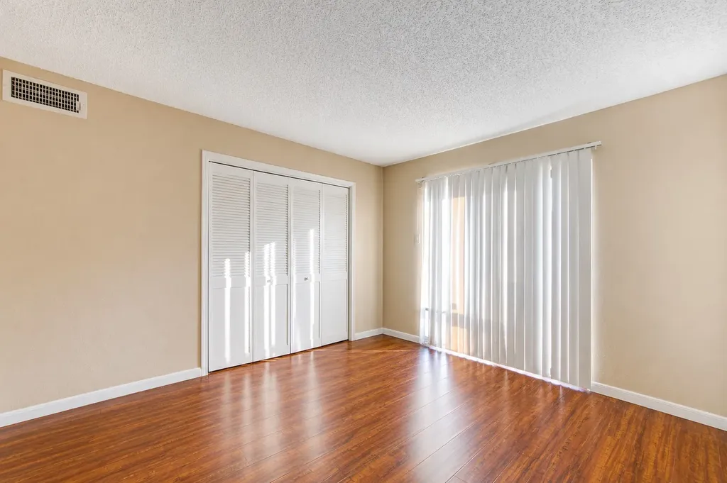 2750 Holly Hall Street 1007 Houston TX 77054