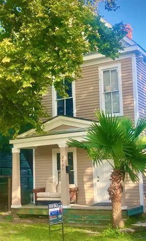2721 P 1/2 Avenue Galveston TX 77550