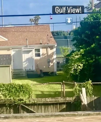 2721 P 1/2 Avenue Galveston TX 77550