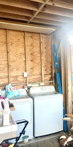 2721 P 1/2 Avenue Galveston TX 77550