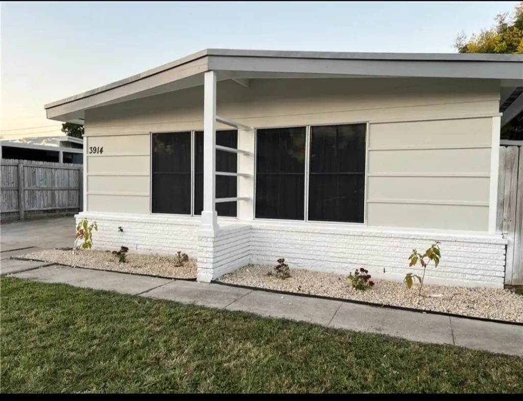 3914 Lincoln Street Corpus Christi TX 78415