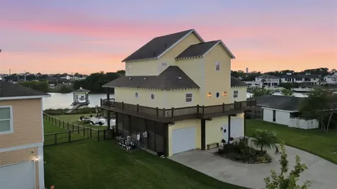 2009 Oceanview Drive Seabrook TX 77586