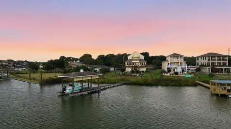 2009 Oceanview Drive Seabrook TX 77586