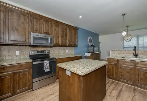4265 Green Pastures North Zulch TX 77872
