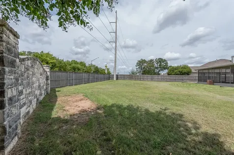 3718 Bridle Court College Station TX 77845