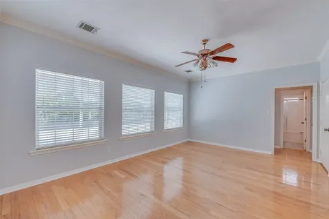 3718 Bridle Court College Station TX 77845