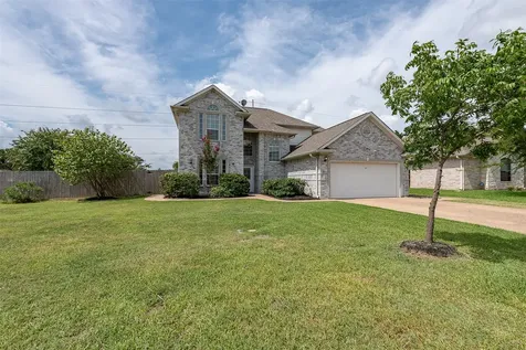 3718 Bridle Court College Station TX 77845