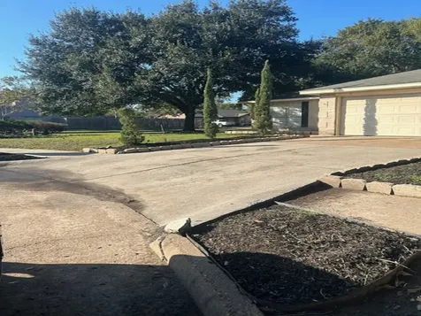 9810 Fernstone Lane Houston TX 77070