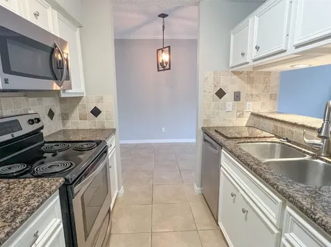 2125 Augusta Drive 21 Houston TX 77057