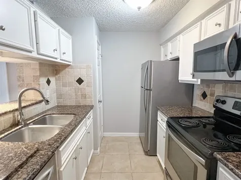 2125 Augusta Drive 21 Houston TX 77057