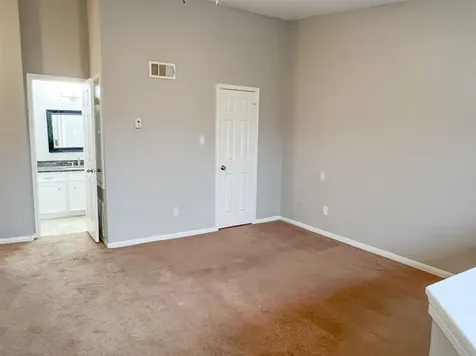 2125 Augusta Drive 21 Houston TX 77057