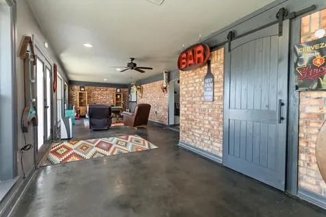 909 Turner Road Beaumont TX 77713