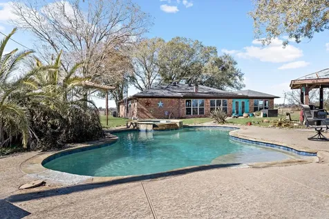 909 Turner Road Beaumont TX 77713