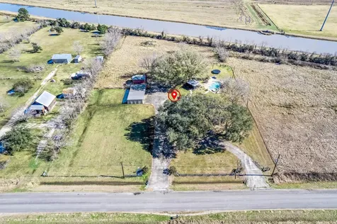 909 Turner Road Beaumont TX 77713