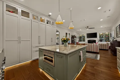 71 Mill Point Place The Woodlands TX 77380