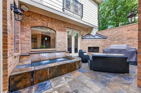 71 Mill Point Place The Woodlands TX 77380