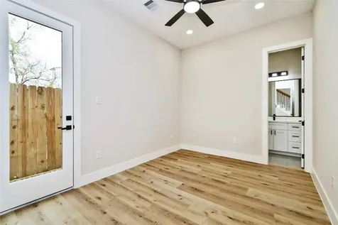 3231 Tuam Street Houston TX 77004